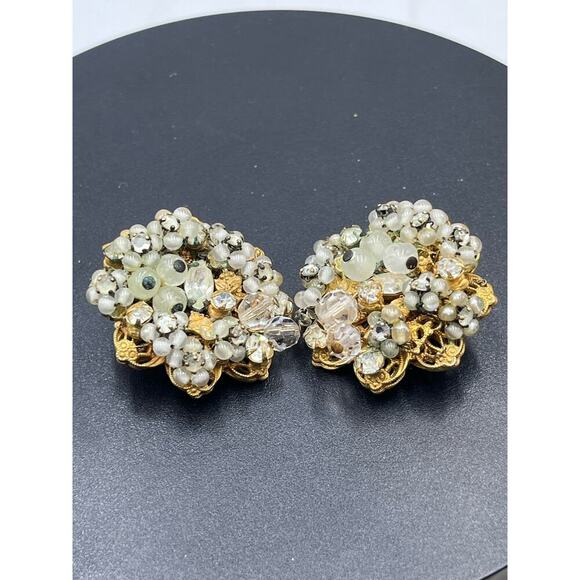 Robert Vintage Rhinestone Faux Pearl Layered Filigree Cluster Clip On Earrings - Picture 12 of 16